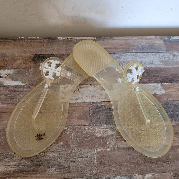 Tory Burch gelly Thong flip flops sandals. Saks 5th Avenue - Picture 5 of 7